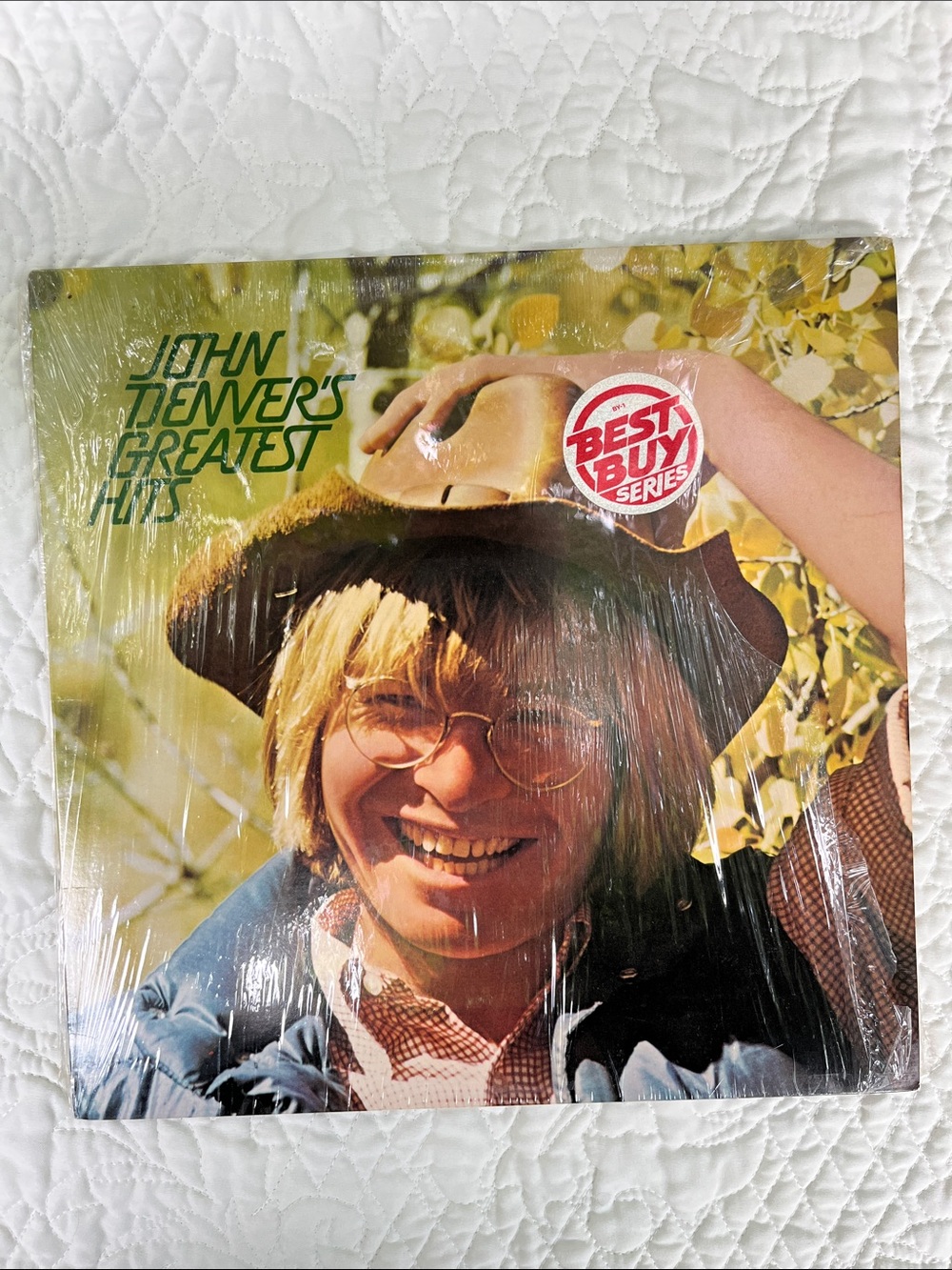 John Denver's Greatest Hits Vinyl Album 12” 
RCA Victor 1973